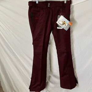 Fuzzy:Maroon Technical Ski/Board Wear- Snow pants- Korean Company-95 (US size M)